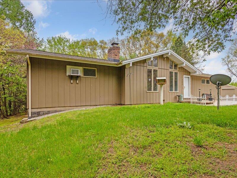 Property Photo: 6955 Maple Lane Road MI 49277