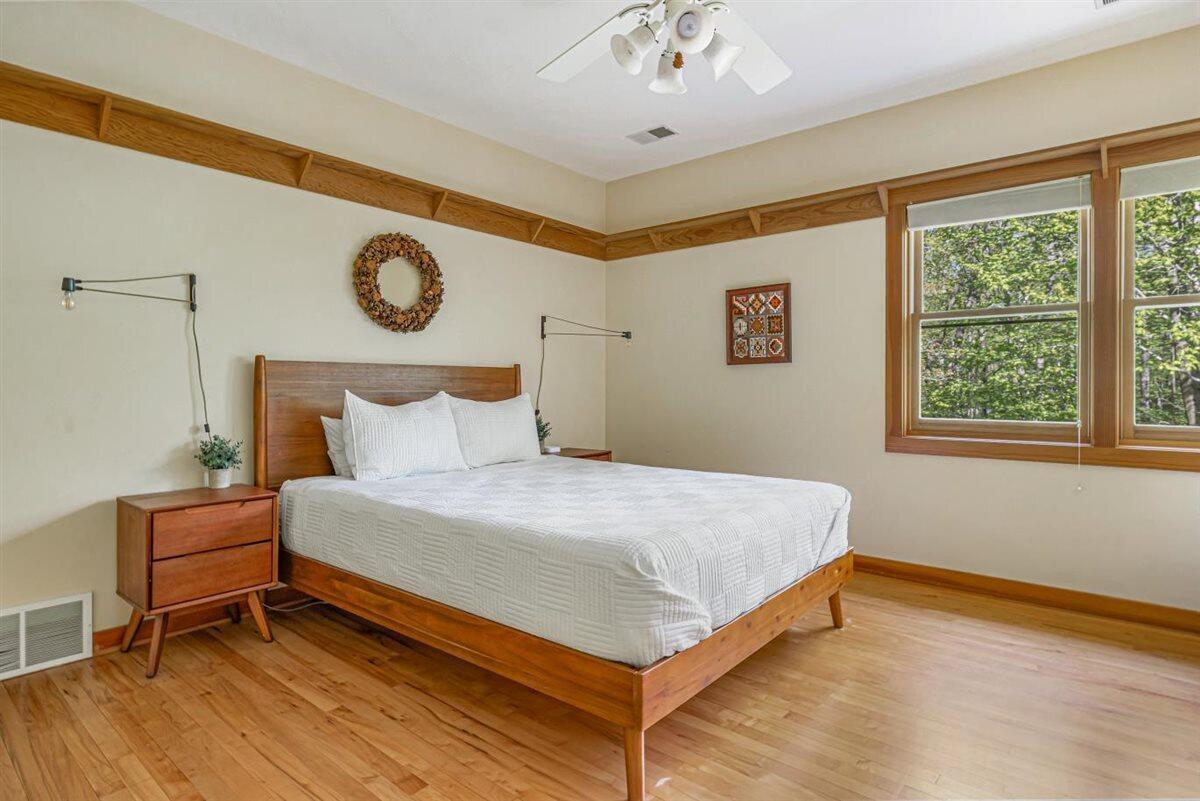 Property Photo: 6800 Harbert Road MI 49115