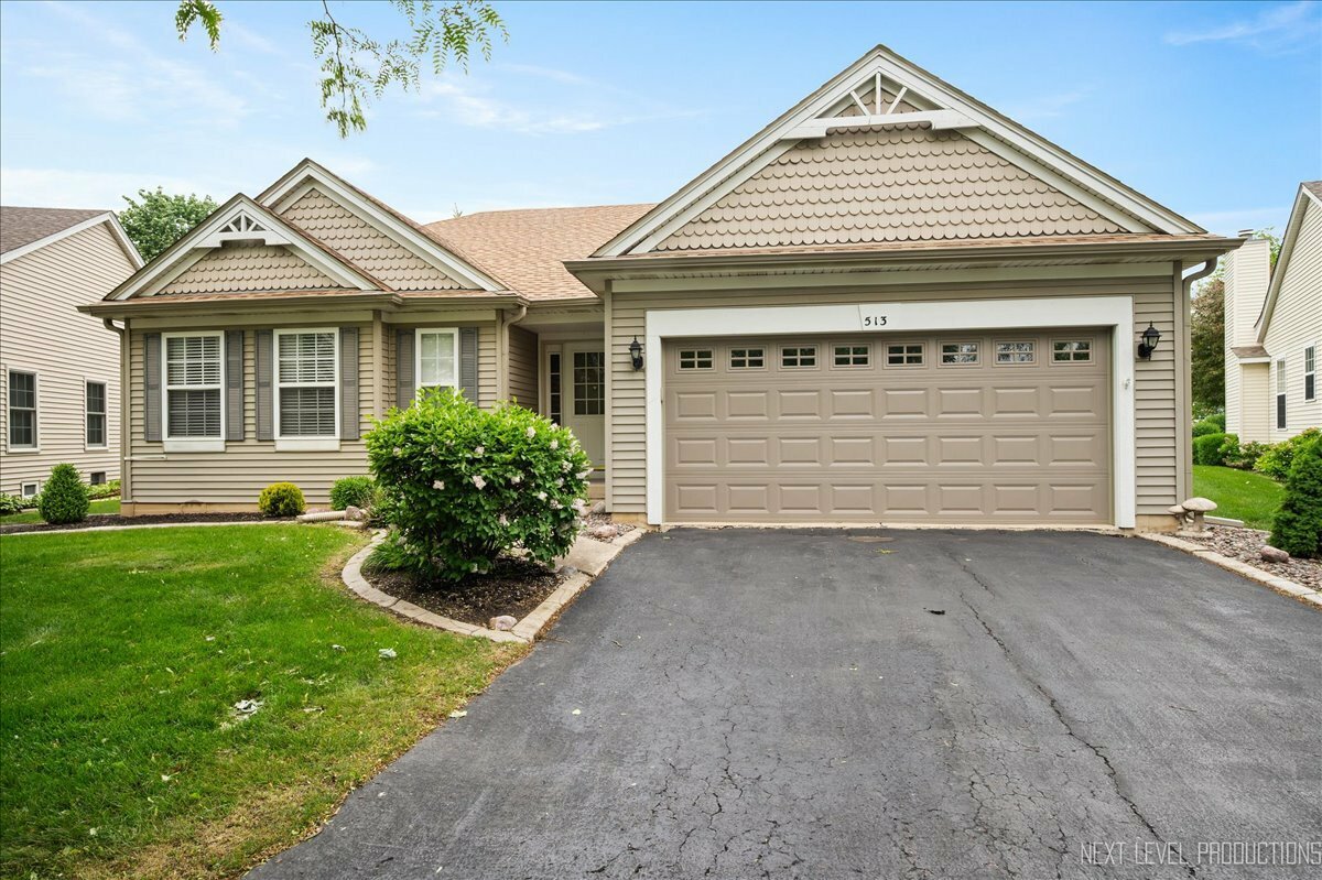 Property Photo: 513 Coventry Court IL 60543