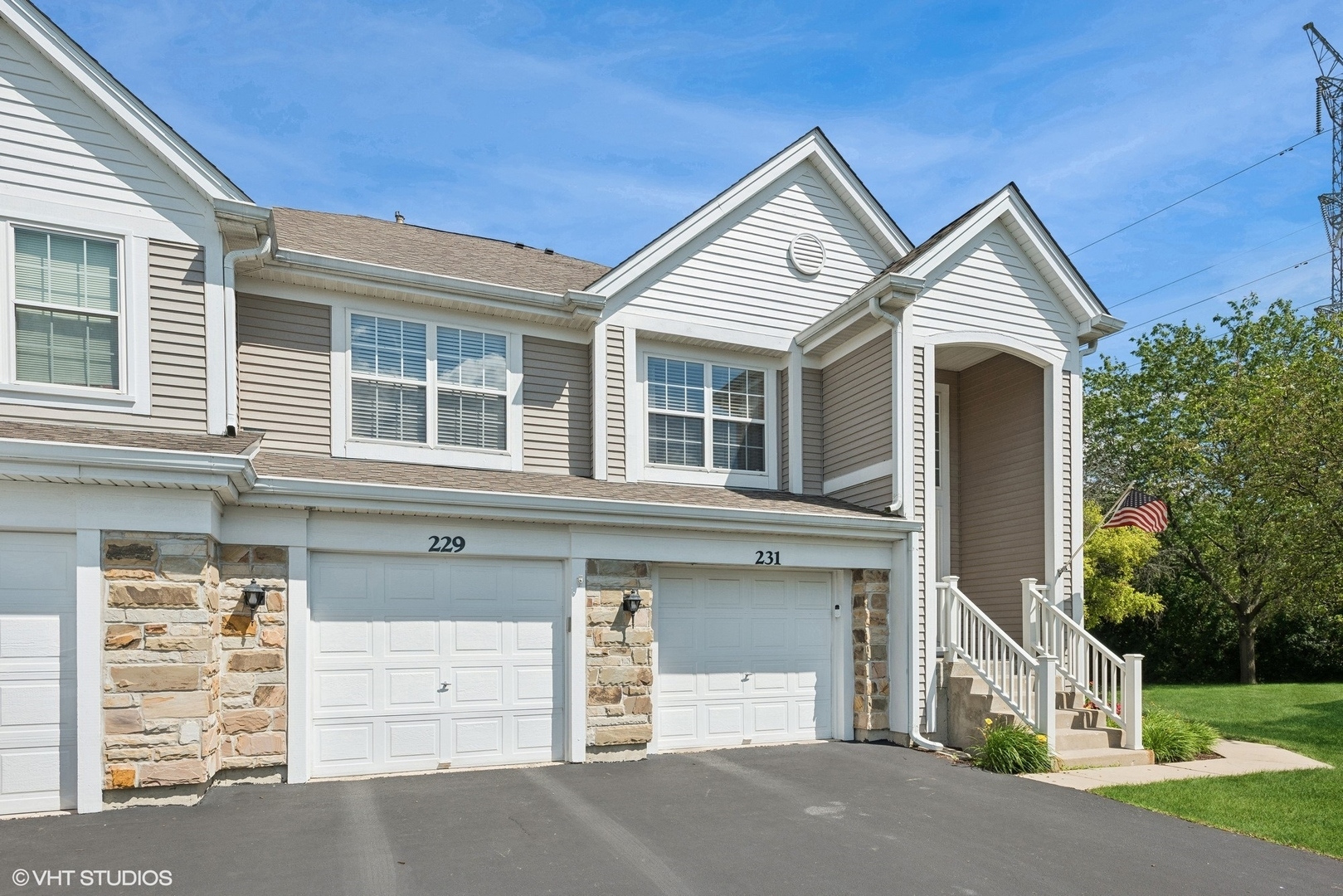 Property Photo: 229 Concord Lane 229 IL 60188