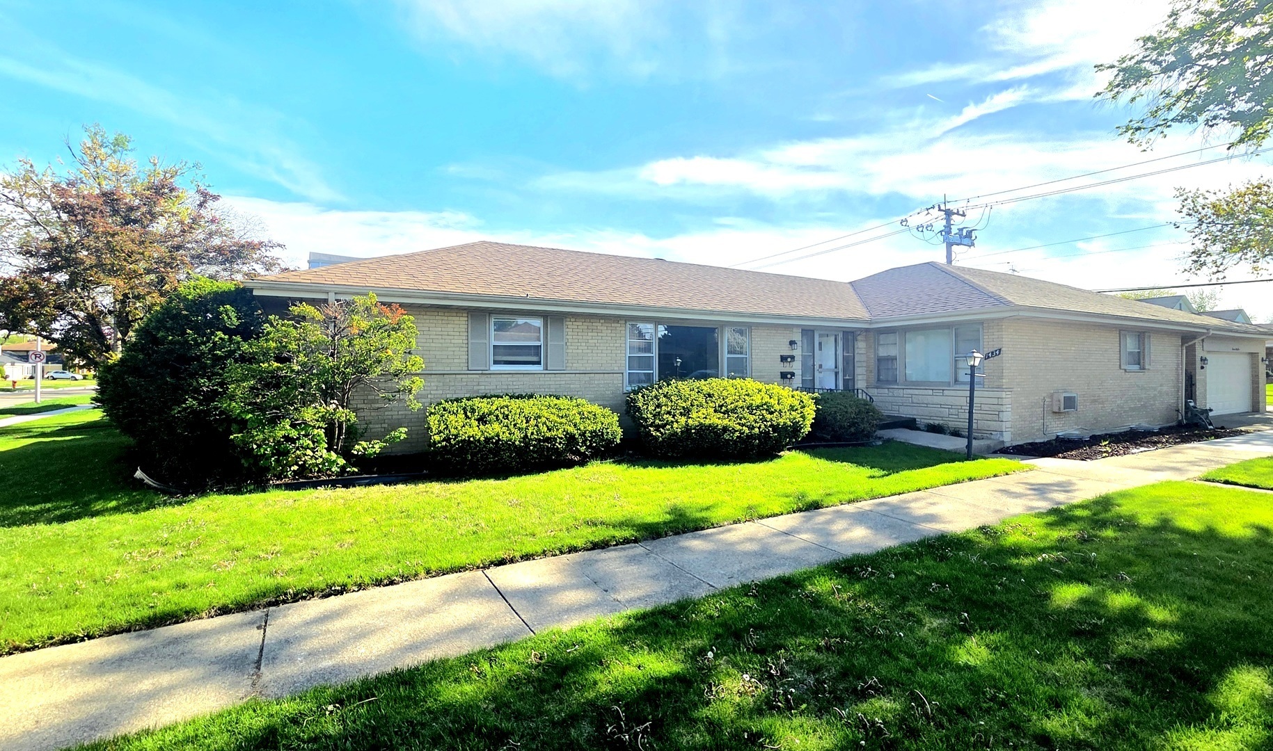 Property Photo:  1434 Balmoral Avenue  IL 60154 