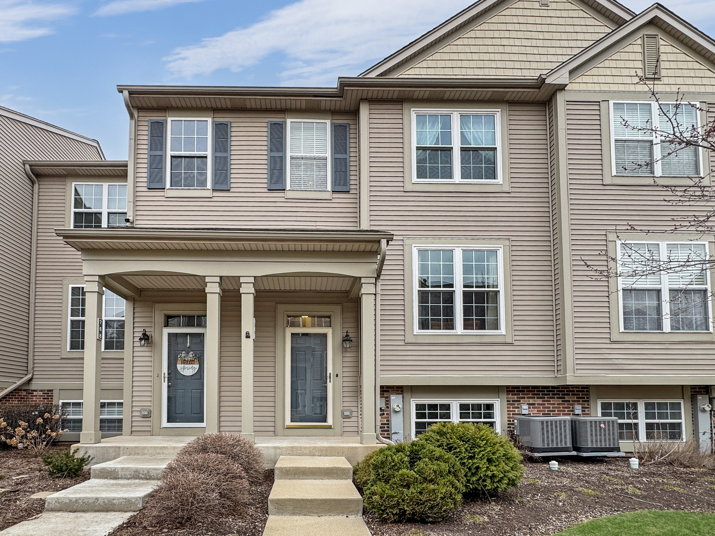 Property Photo: 766 Cherry Creek Drive 766 IL 60030