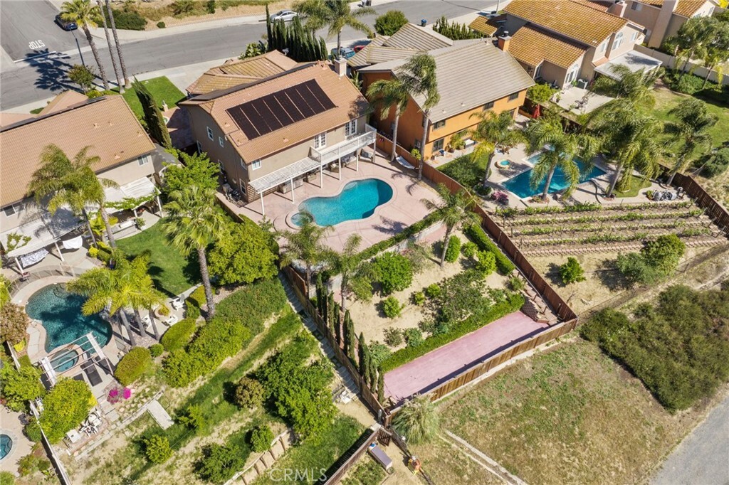 Property Photo: 40493 Calle Katerine CA 92591