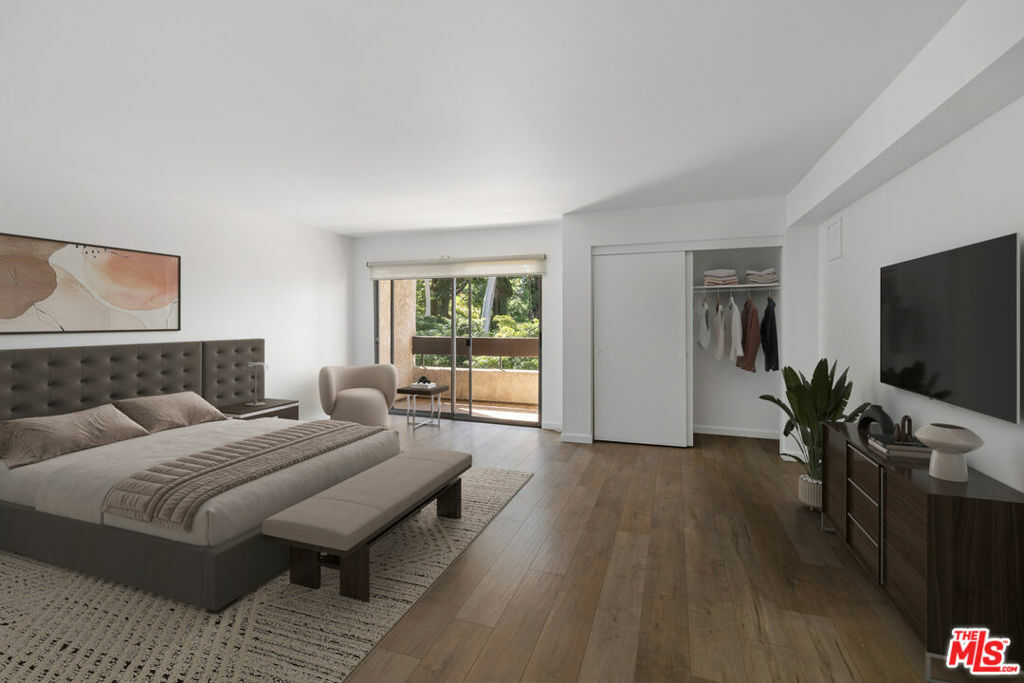 2700 Cahuenga Boulevard 3108  Los Angeles CA 90068 photo
