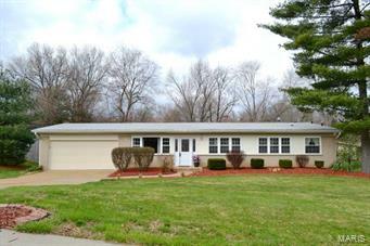 Property Photo: 7 Sun Valley Drive MO 63146