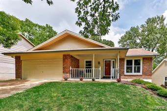 Property Photo: 549 Treetop Village Drive MO 63021