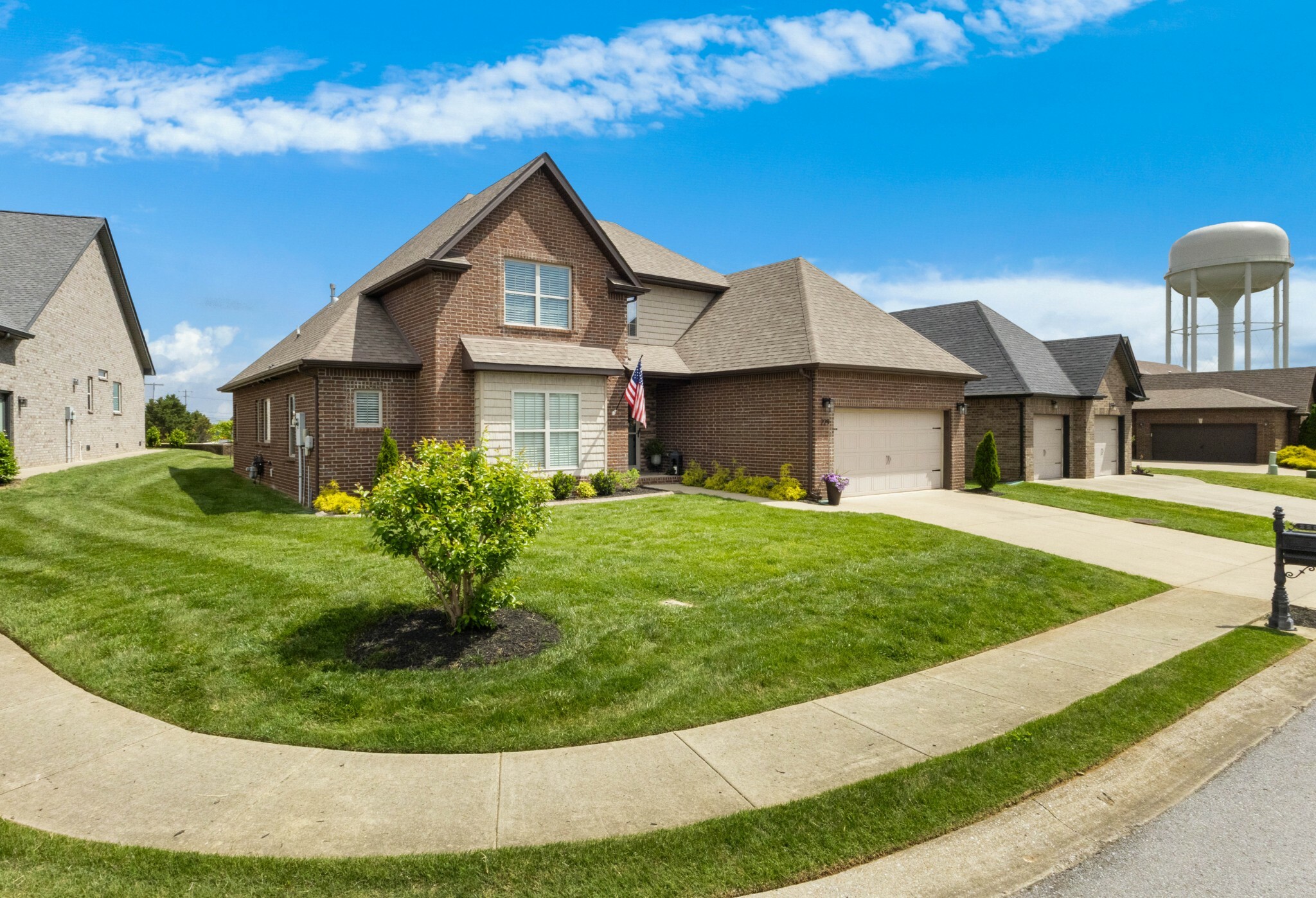 Property Photo: 229 Dorchester Cir TN 37043