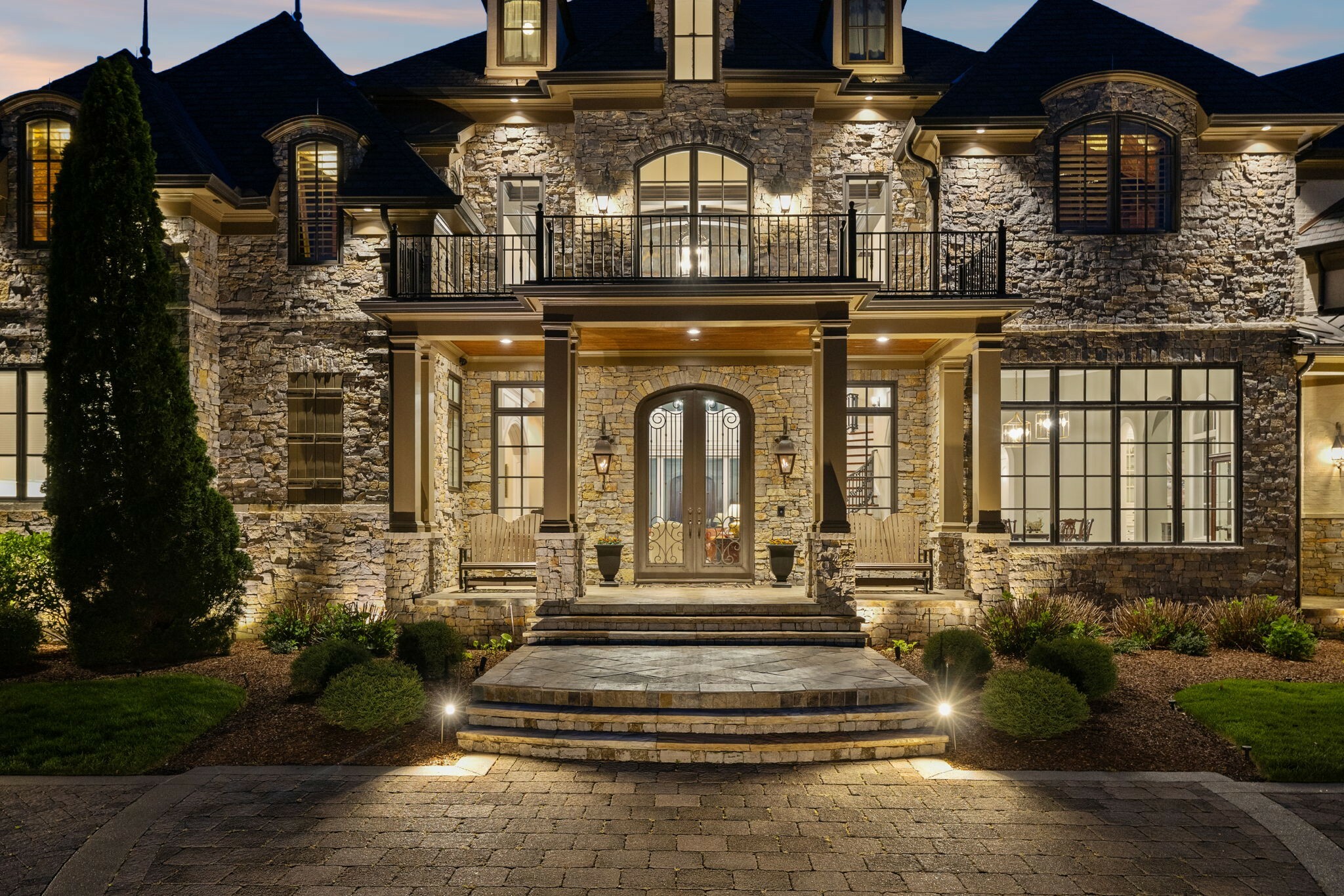 Property Photo: 513 King Richards Ct TN 37067