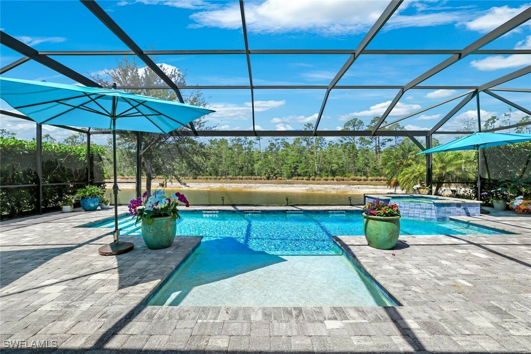 Property Photo: 7597 Blackberry Drive FL 34114