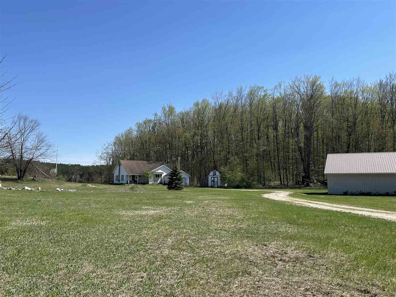 Property Photo: 11323 Wildwood Rd MI 49706