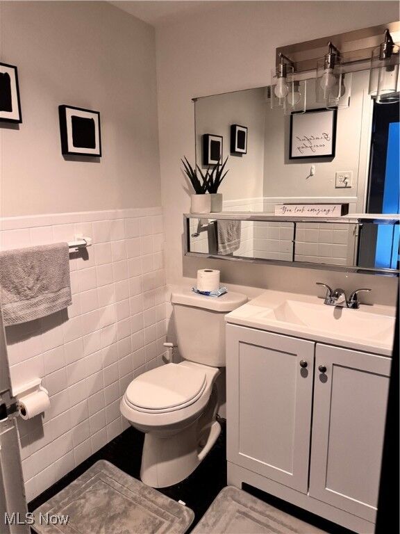 Property Photo: 12520 Edgewater Drive 602 OH 44107