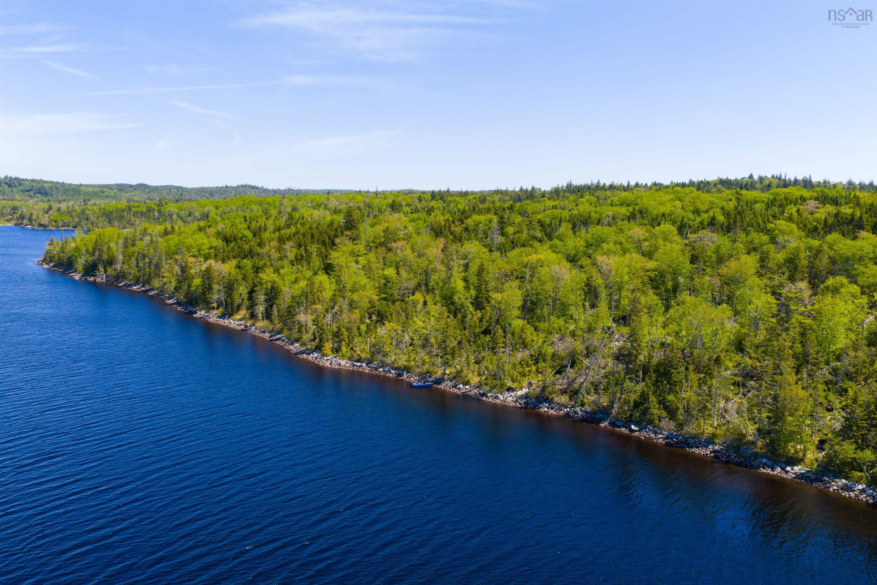Photo de la propriété:  4 Lake Charlotte  NS B0E 1R0 