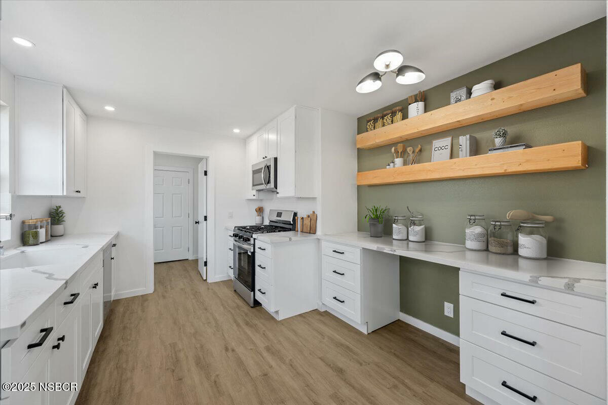 Property Photo: 824 S Smith Street CA 93458