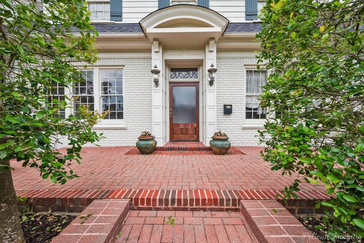 Property Photo:  4320 Richmond Avenue  LA 71106