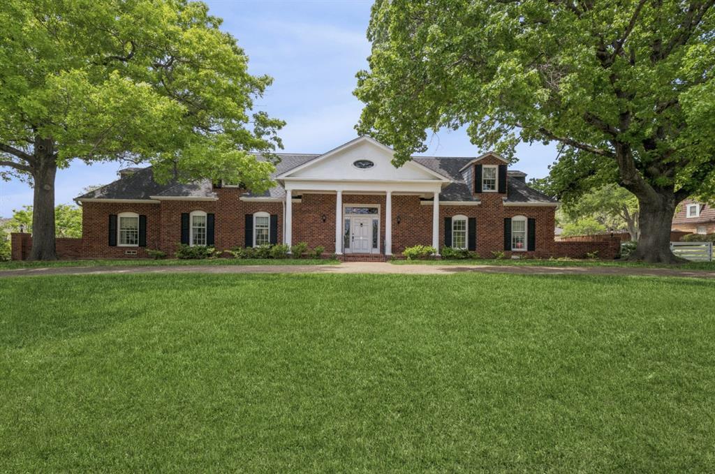 Property Photo: 6555 Dartbrook Drive TX 75254