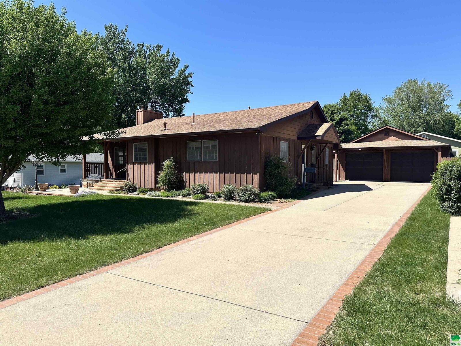 Property Photo:  123 10th St SW  IA 51031 