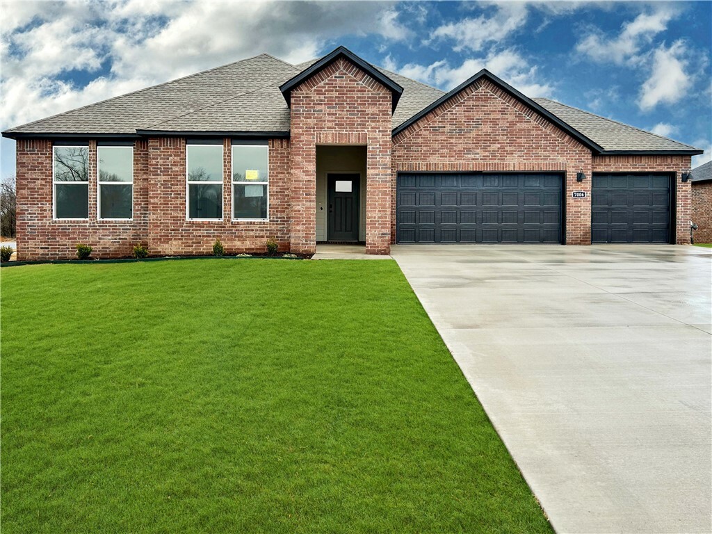 8003 E Sugarloaf Street  Siloam Springs AR 72761 photo