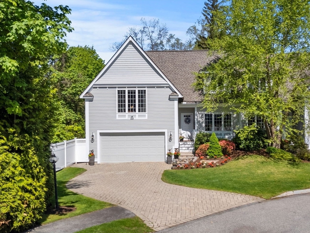 Property Photo: 9 Chatham Cir 9 MA 01845