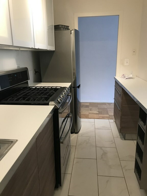Property Photo: 6 Whittier Place 6F MA 02114
