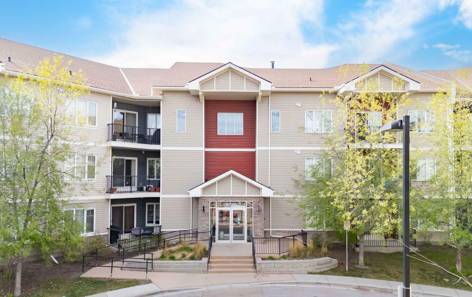 Property Photo: 1540 Sherwood Boulevard NW 1210 AB T3R 0K5