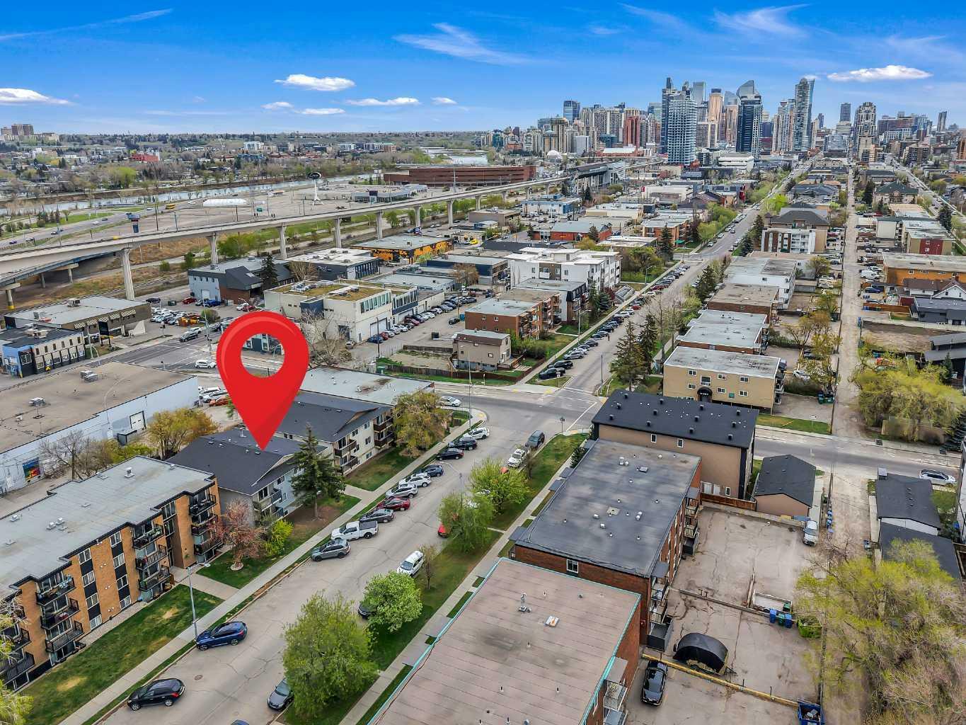 Property Photo: 2010 11 Avenue SW 101 AB T3C 0P1