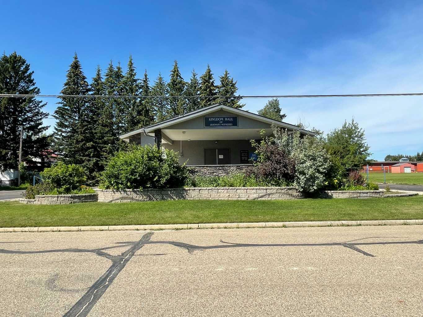 5219 49 Street  Eckville AB T0M 0C3 photo