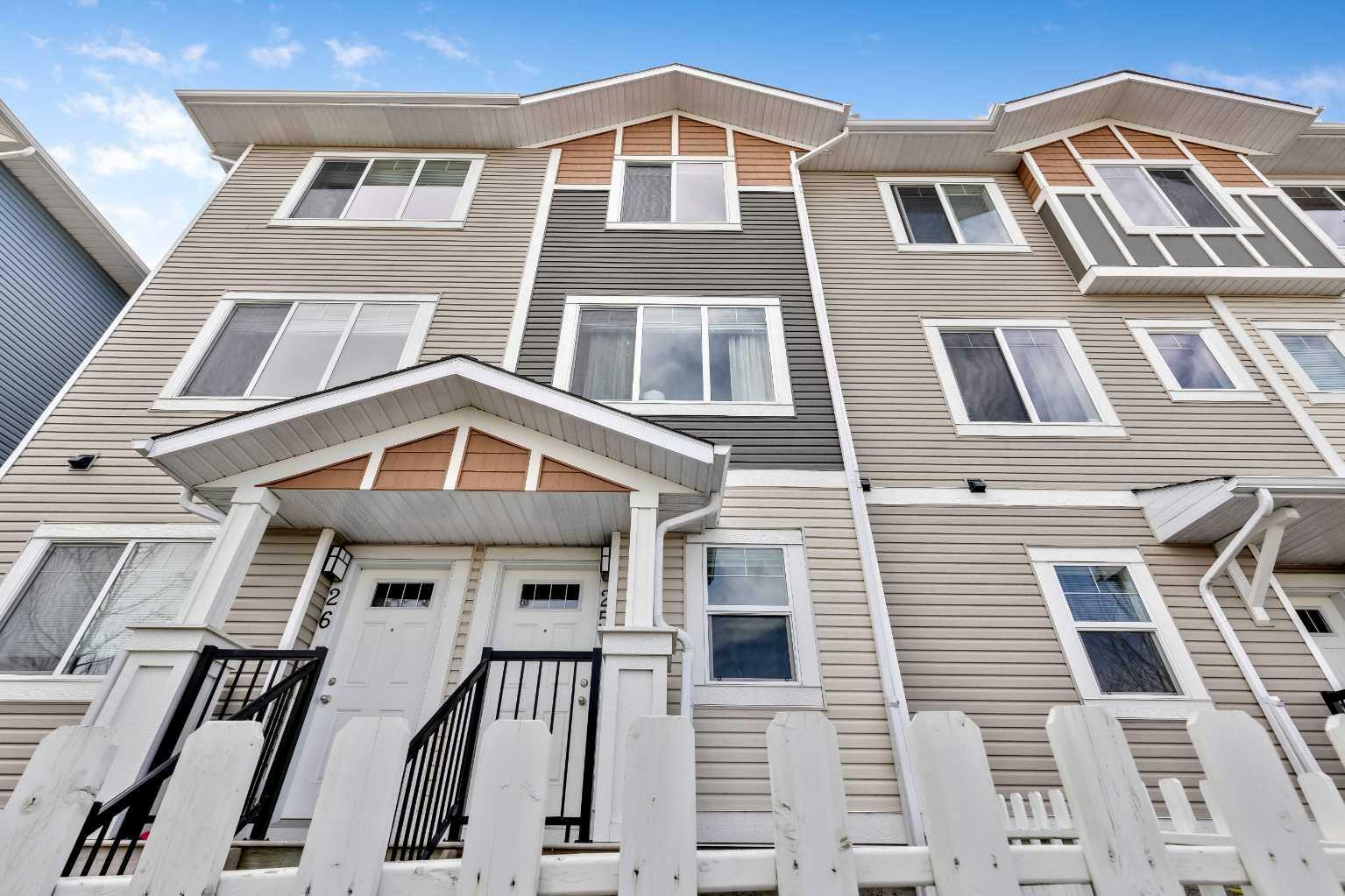 25 Stonehouse Crescent NW  High River AB T1V 0G4 photo