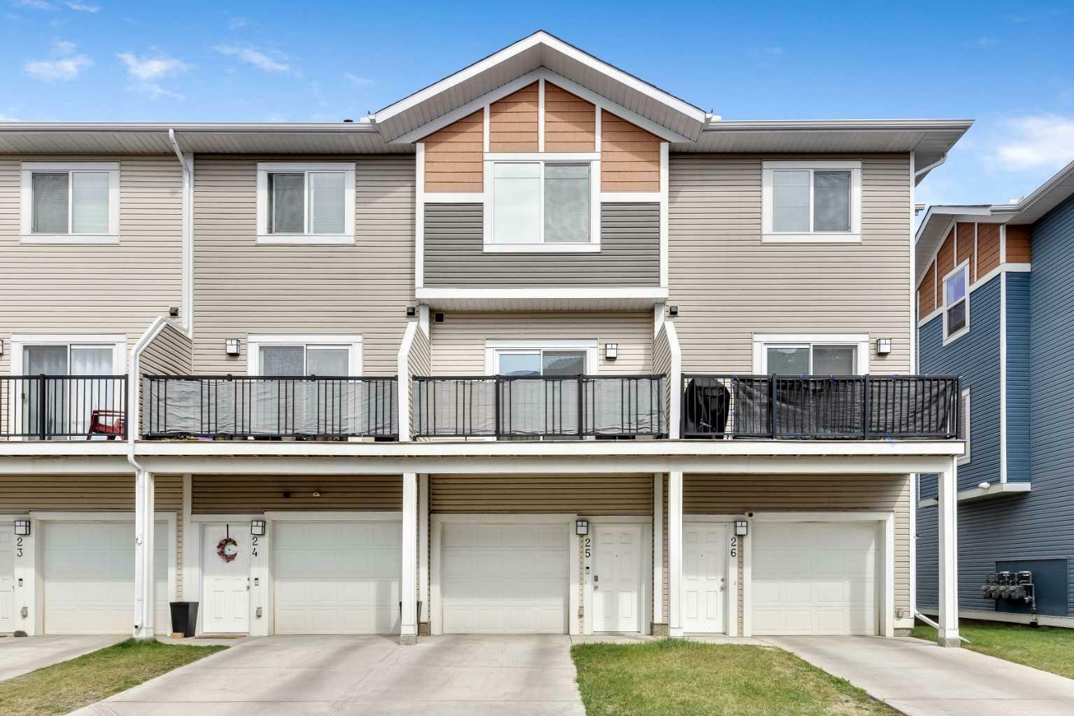 25 Stonehouse Crescent NW  High River AB T1V 0G4 photo