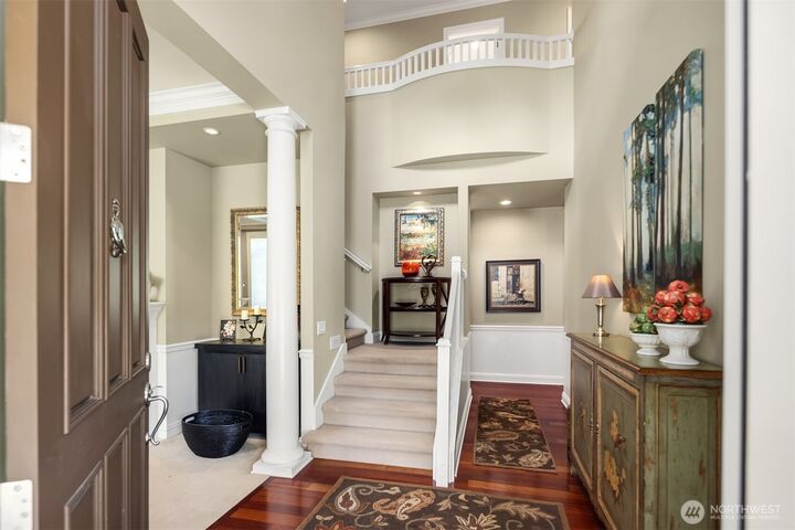 Property Photo:  9405 SE 33rd Street  WA 98040 