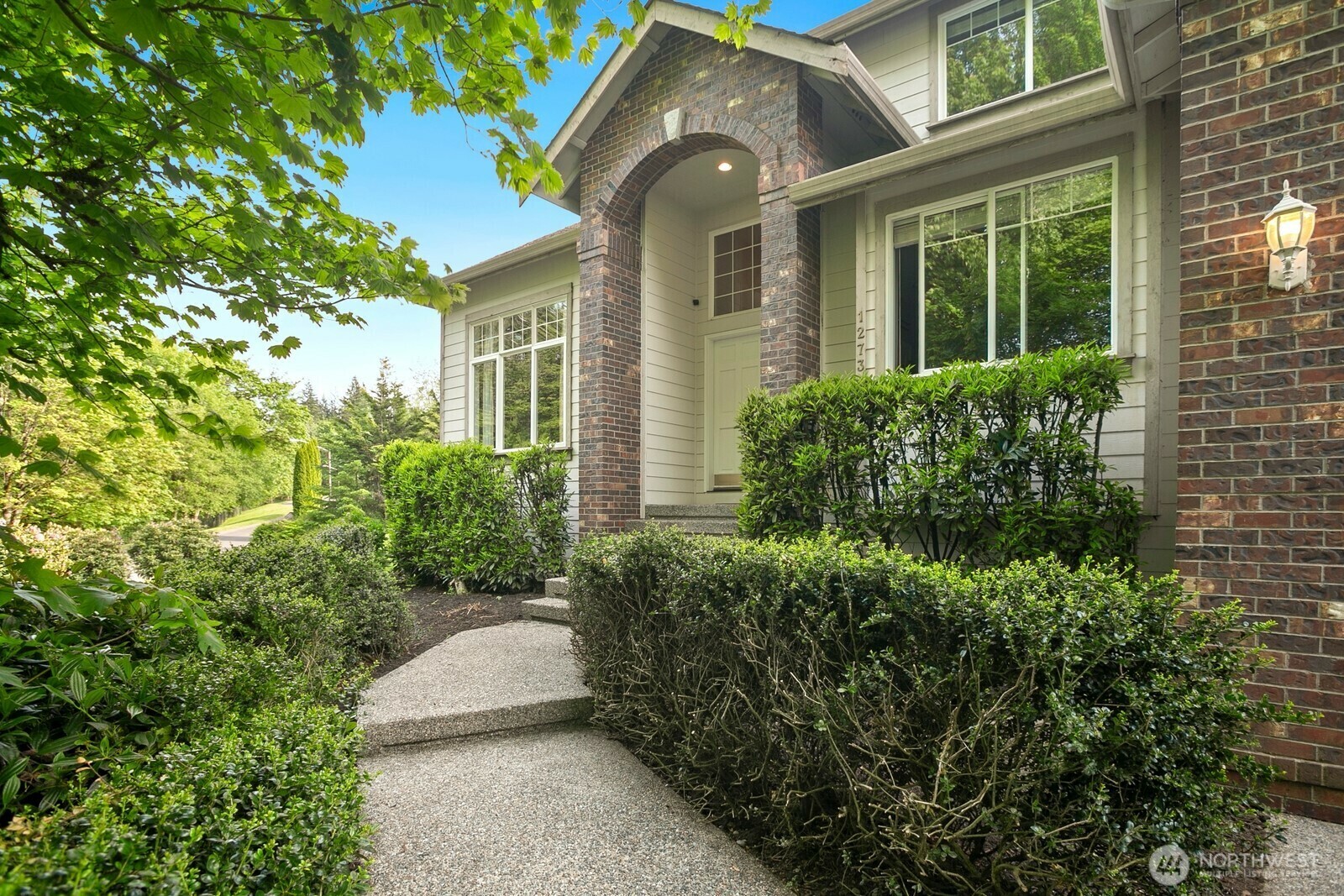 Property Photo: 12733 185th Way SE WA 98059