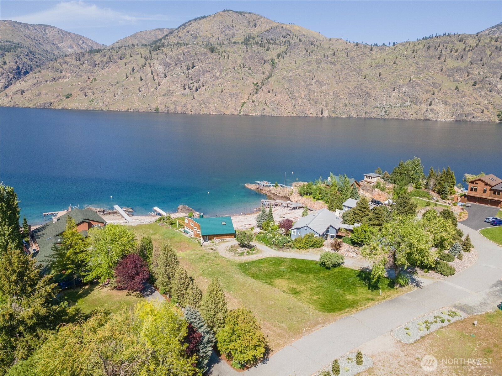 Property Photo: 17124 S Lakeshore Road WA 98816