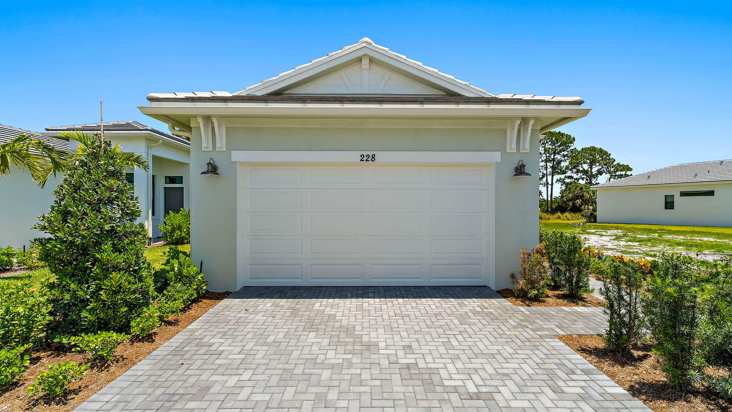 Property Photo:  228 SE Via Sangro  FL 34987 