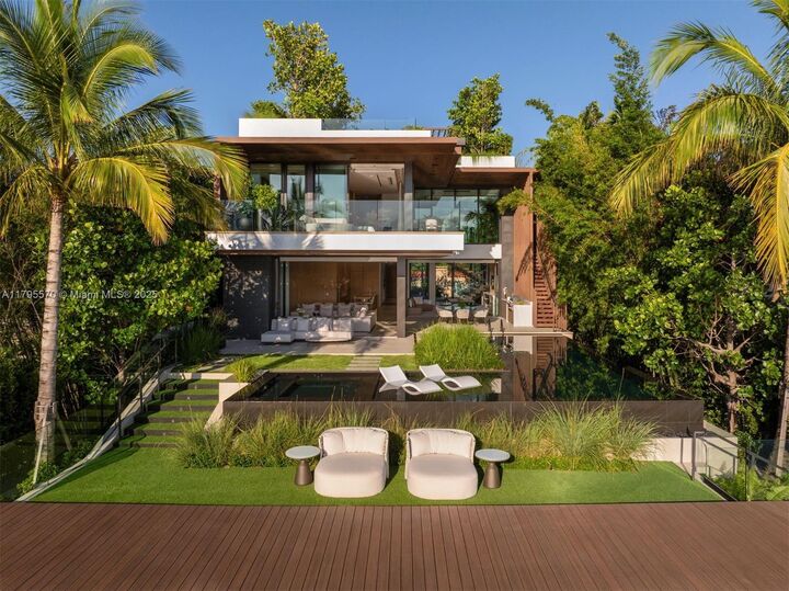 220 W Dilido Dr  Miami Beach FL 33139 photo