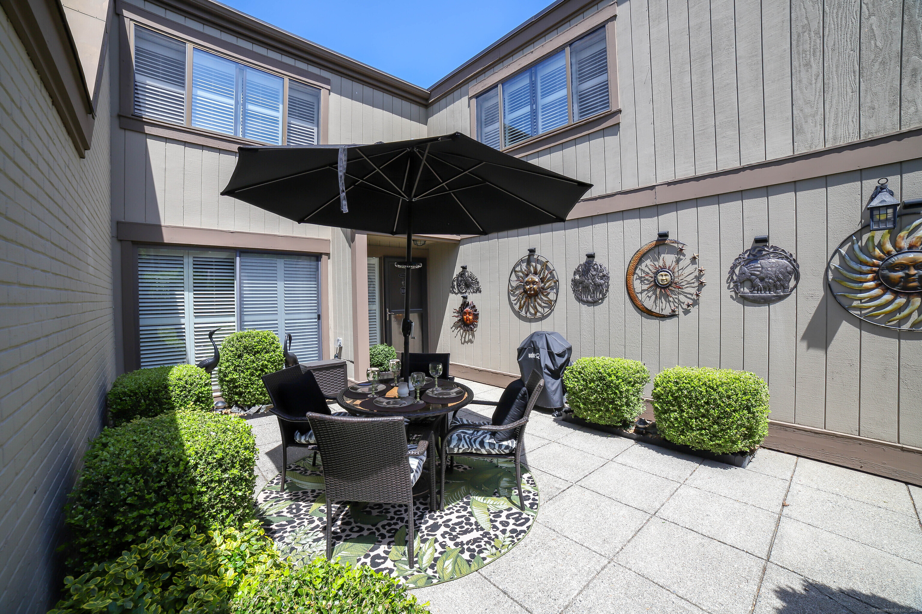 Property Photo:  85 Viscount Drive 10A  CT 06460 