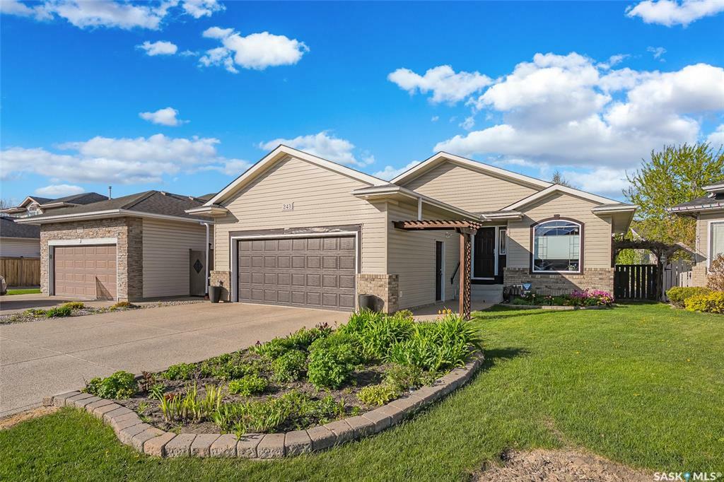 Property Photo: 243 Kucey Terrace SK S7N 4T1