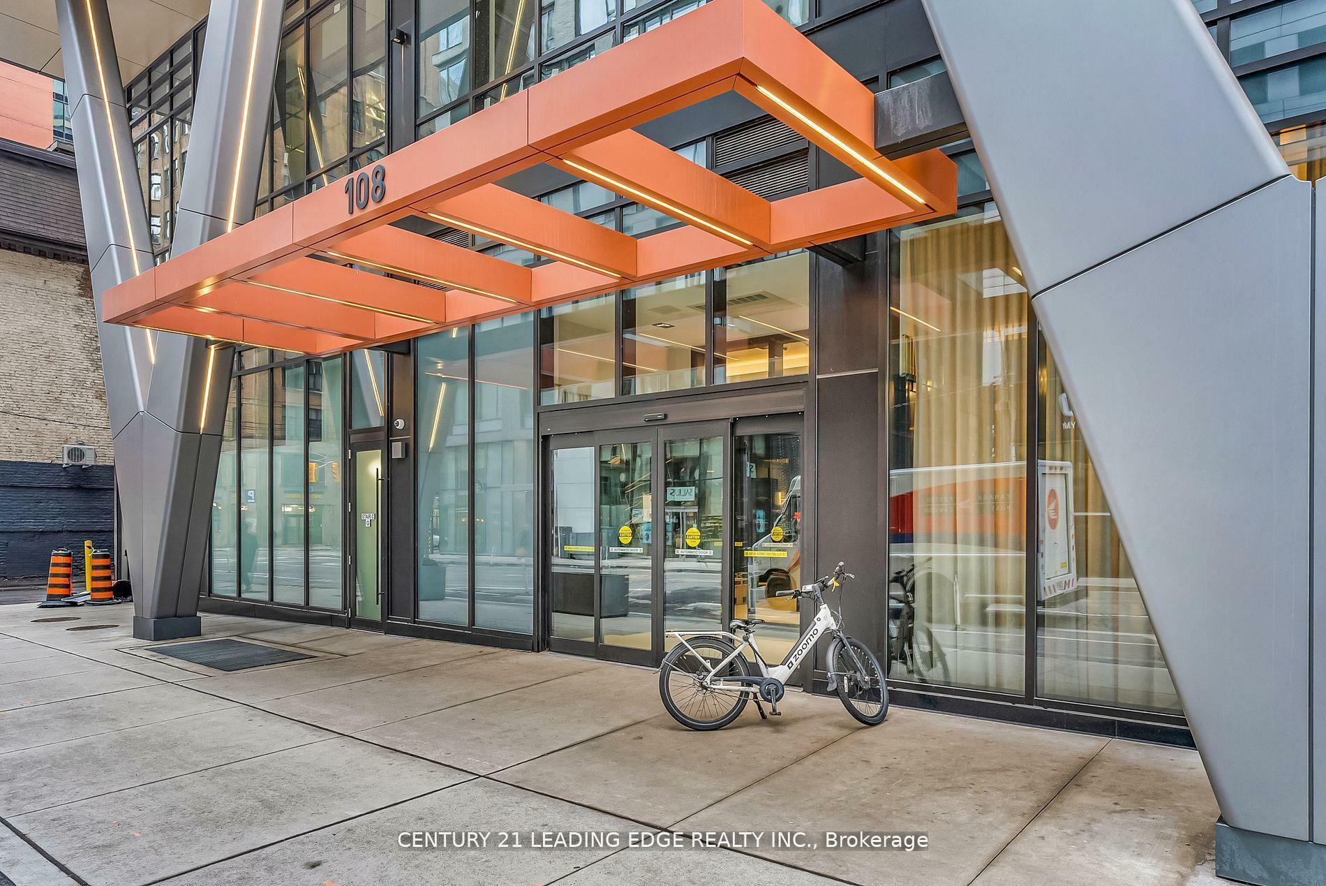 Property Photo: 108 Peter Street 506 ON M5V 0W2