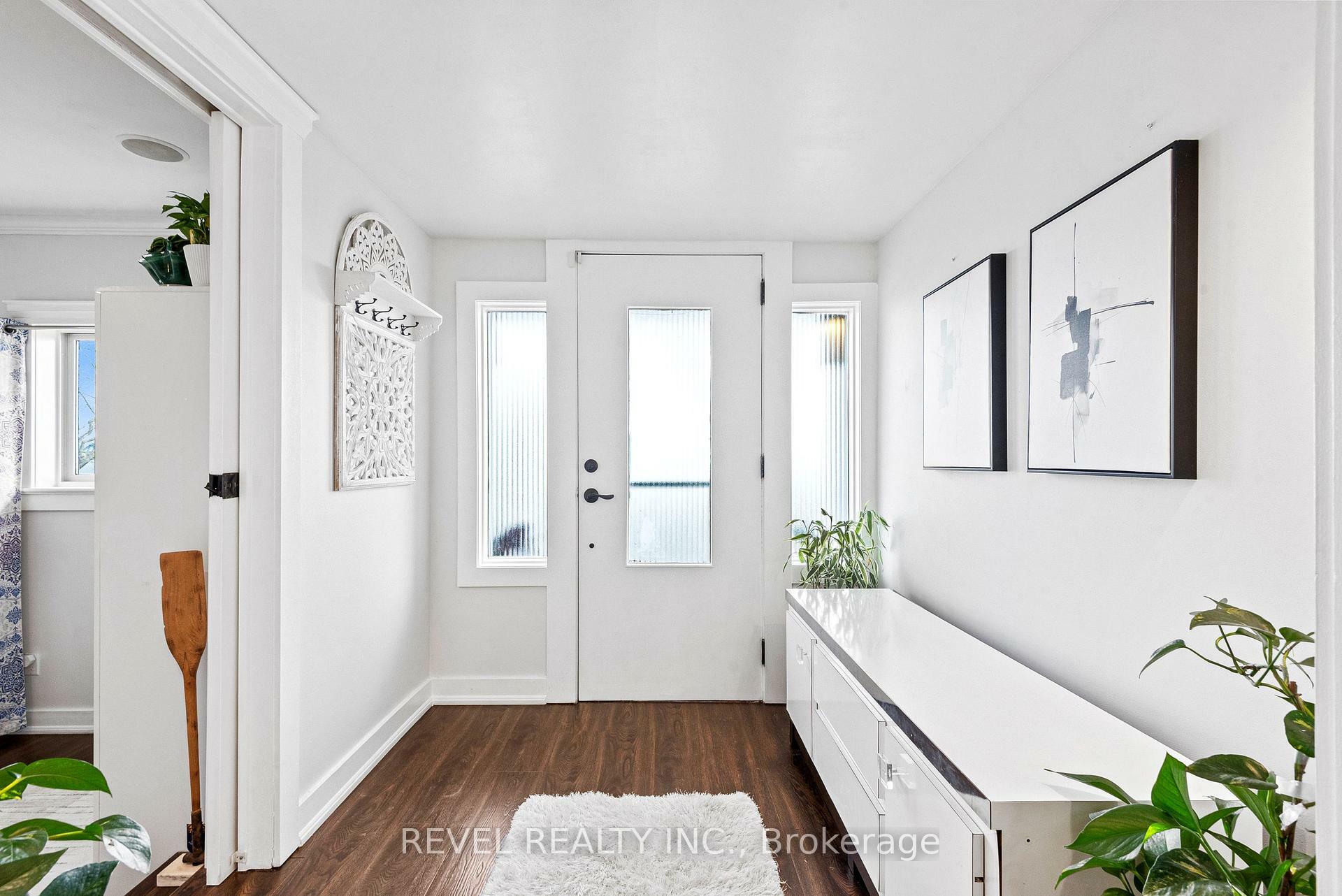 Property Photo: 456 Crystal Beach Boulevard ON L1N 9Z7