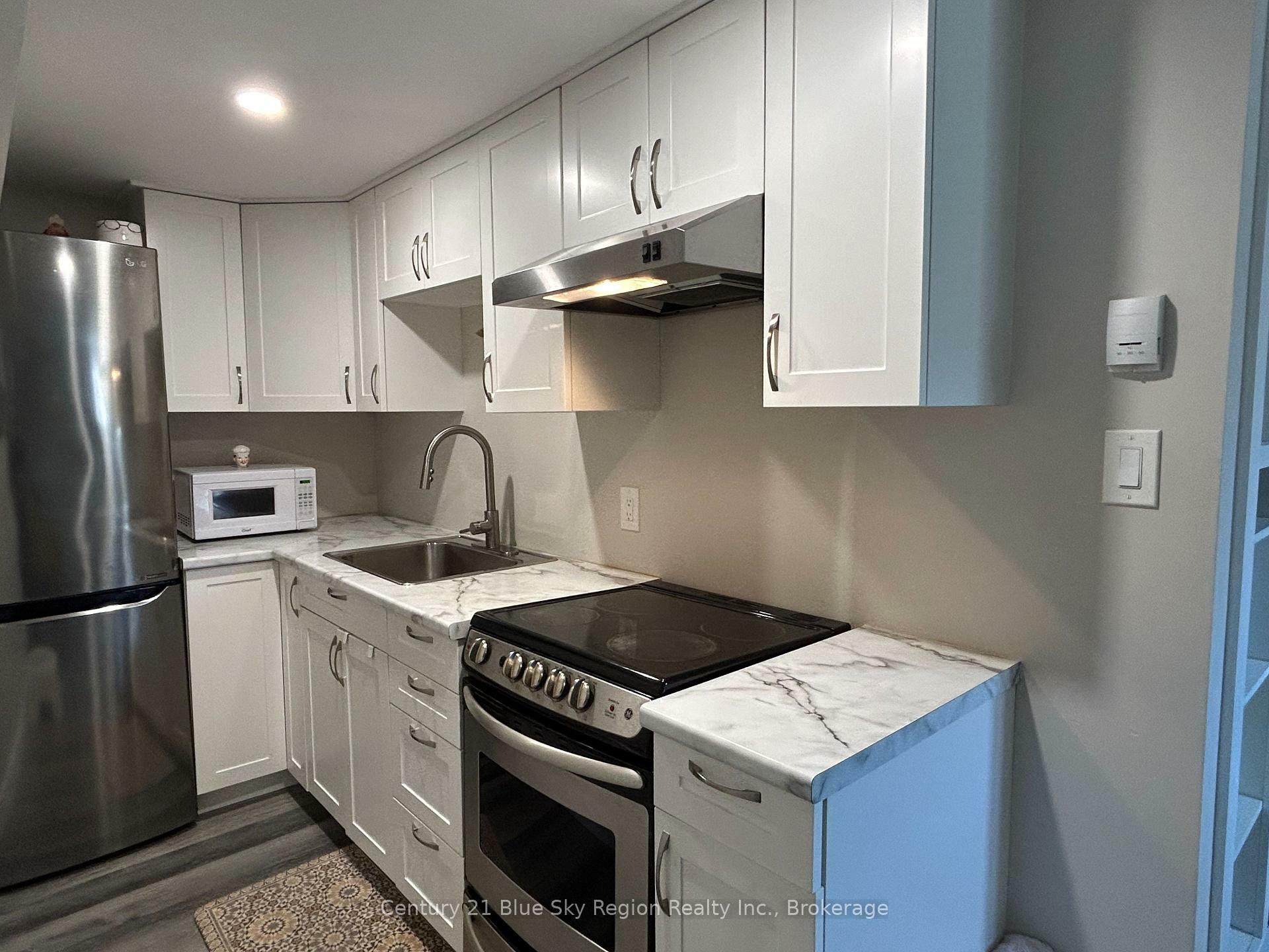 Property Photo: 40 Judge Avenue 9B ON P1A 1B4