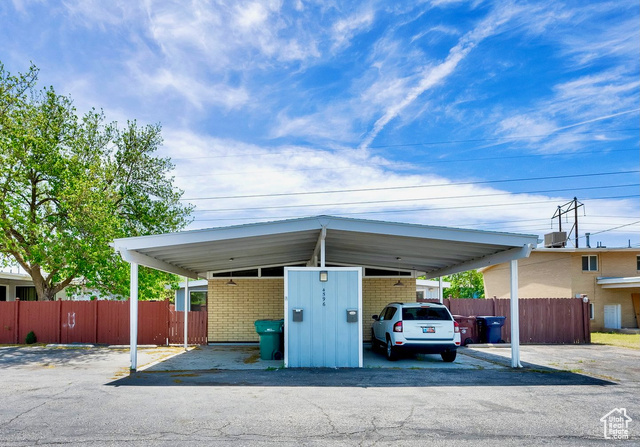 Property Photo: 4596 S 2350 W UT 84067