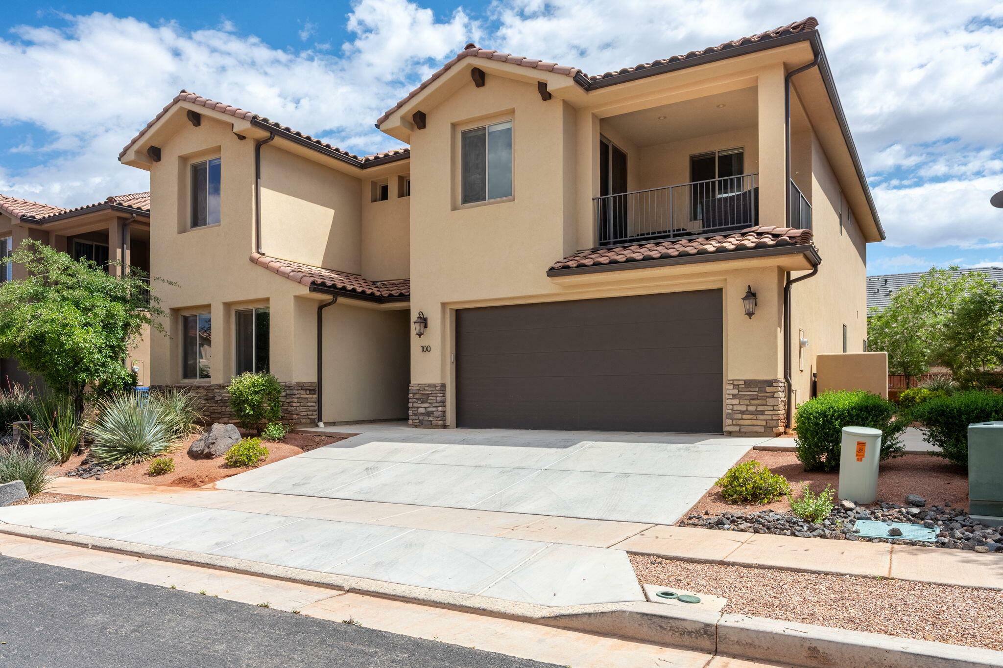 Property Photo: 3837 W Lazy River Cir #100 UT 84765