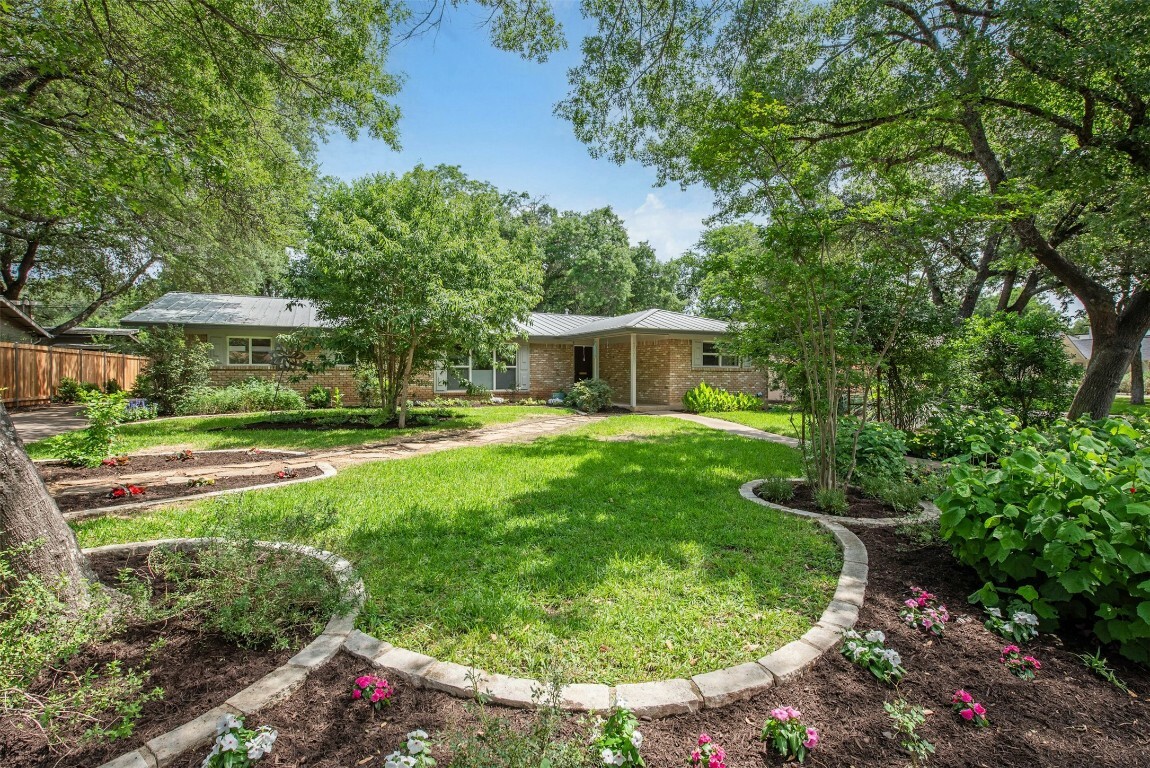 Property Photo: 3000 Greenlawn Parkway TX 78757