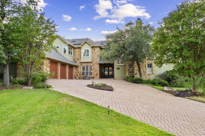 Property Photo: 7228 Oak Shores Drive TX 78730