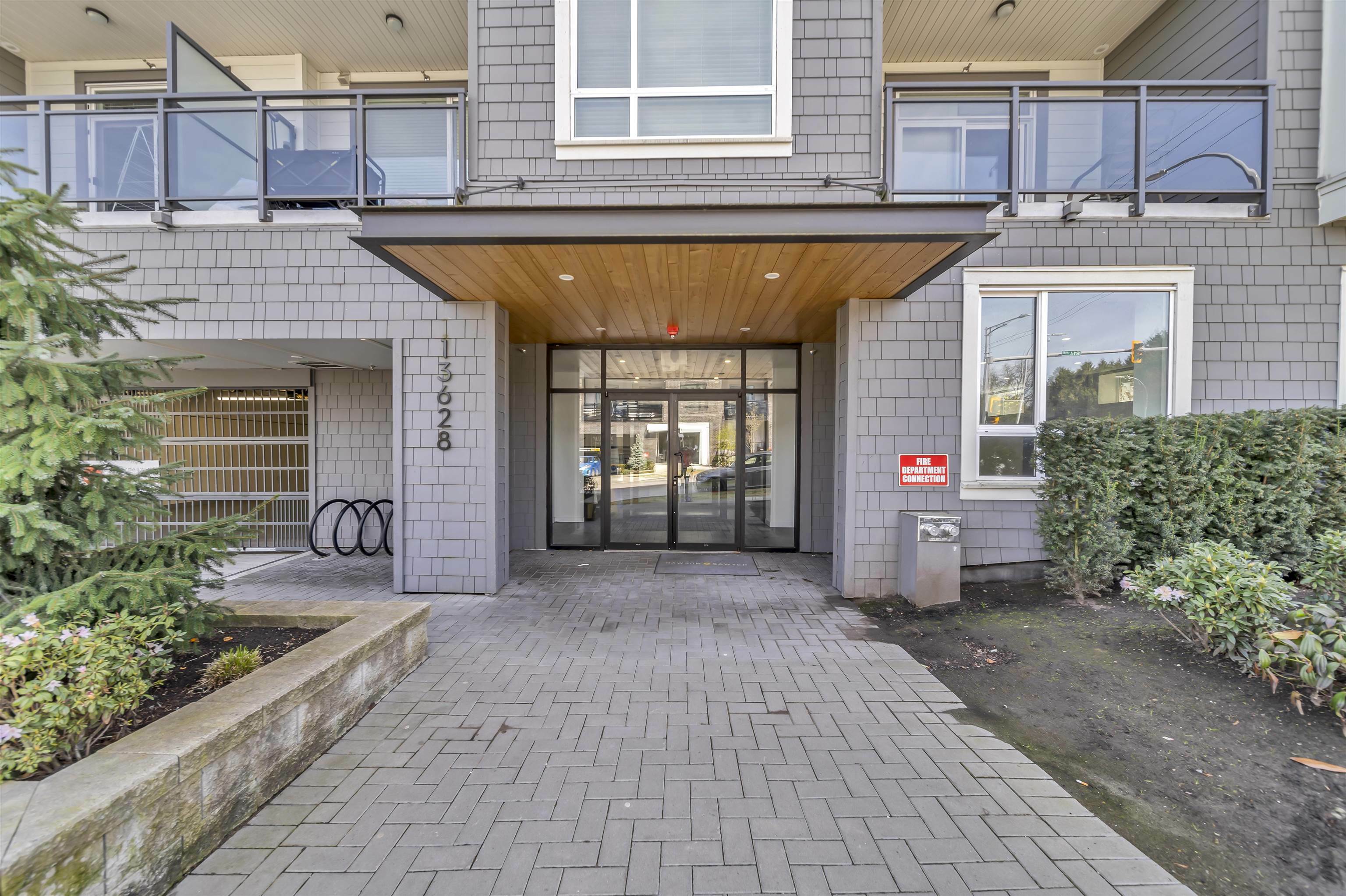 Photo de la propriété: 13628 81A Avenue 314 BC V3W 3E2