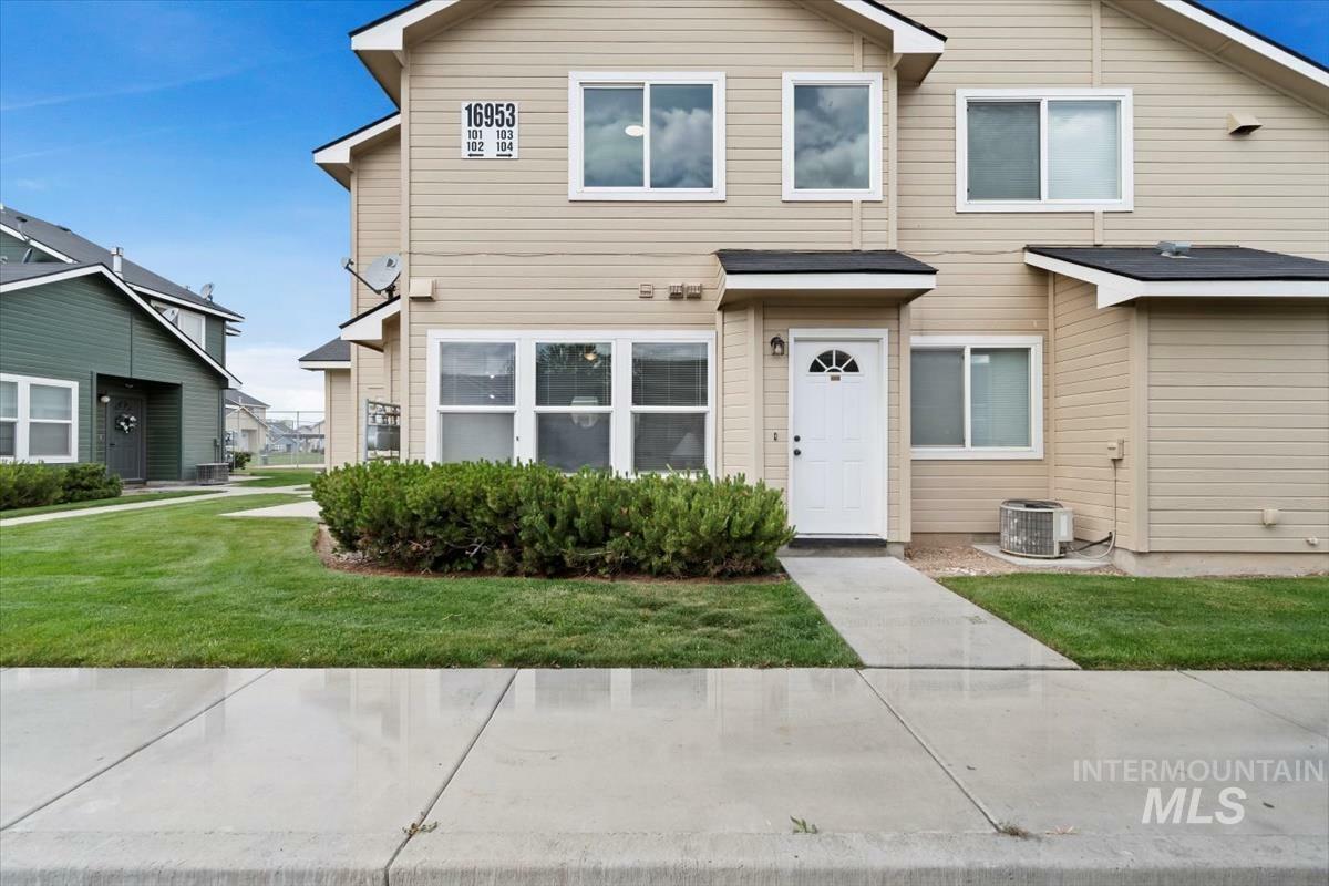 16953 N Pamela'S Loop  Nampa ID 83651 photo