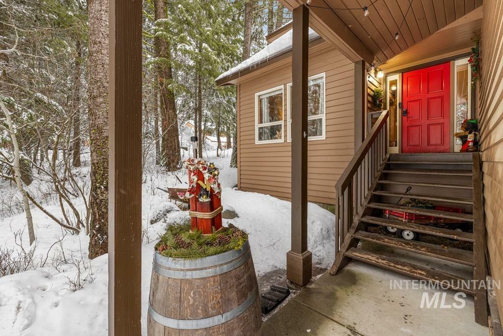 Property Photo:  804 Fairway Dr.  ID 83638 