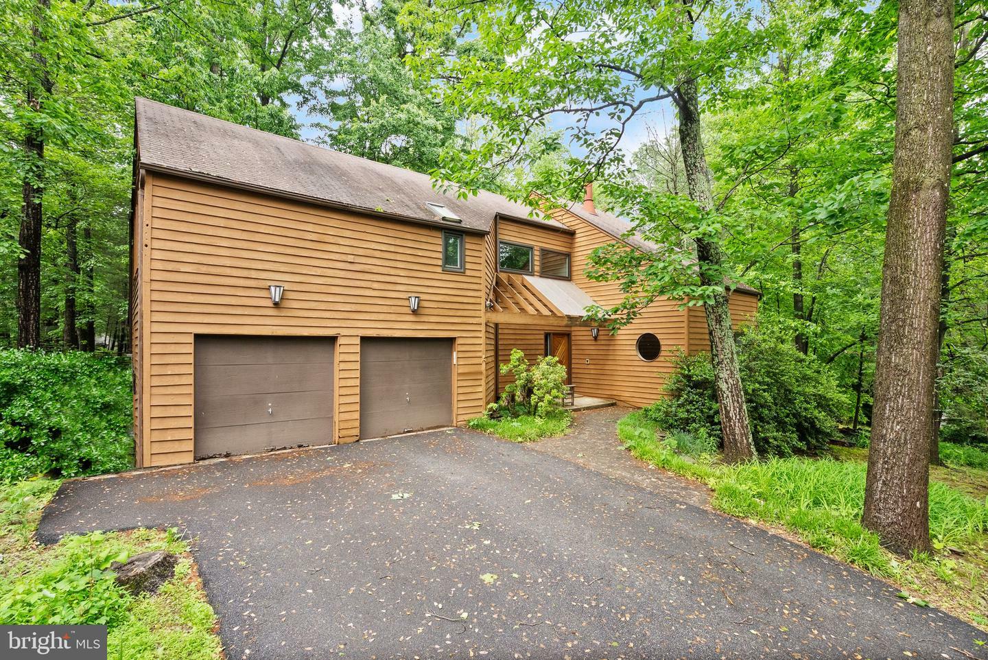 11598 Newport Cove Lane  Reston VA 20194 photo