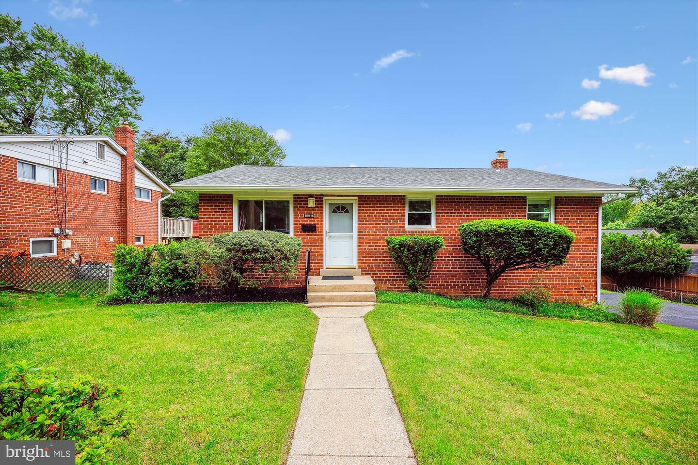 Property Photo: 10916 Lombardy Road MD 20901
