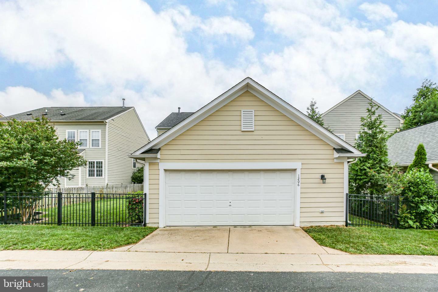 Property Photo: 1206 Anderson Street VA 22401