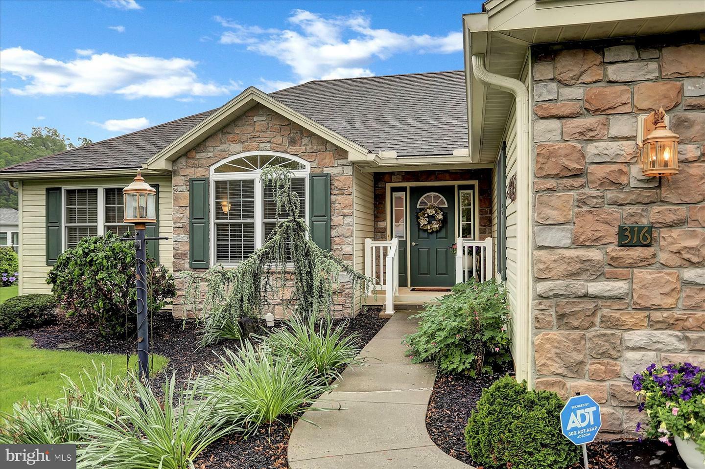 Property Photo: 316 Stonehedge Drive PA 17015