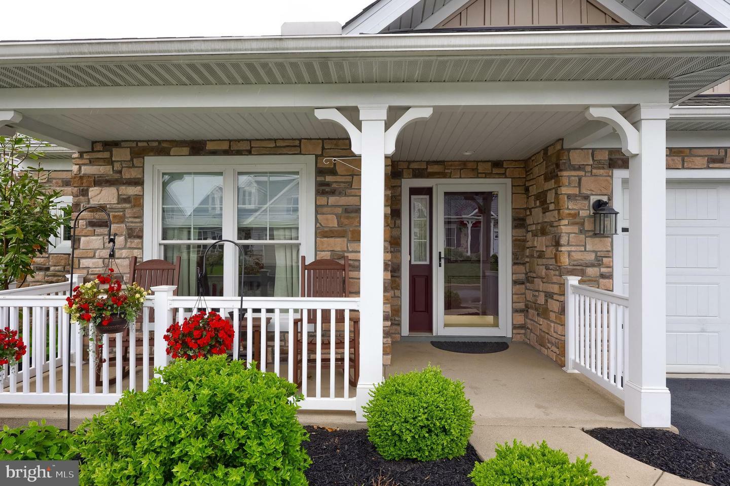 Property Photo: 68 Pleasant Road PA 17529